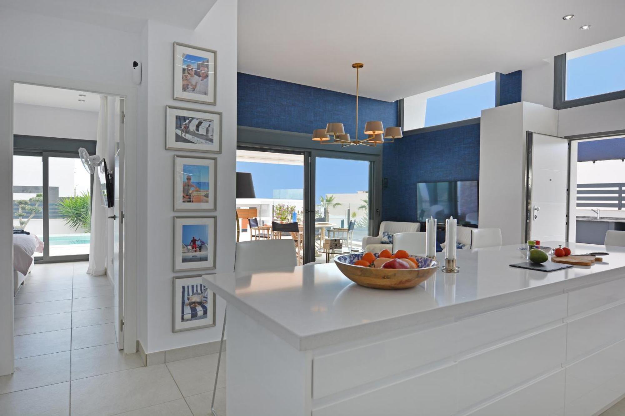 Hillside Luxury By Nras *