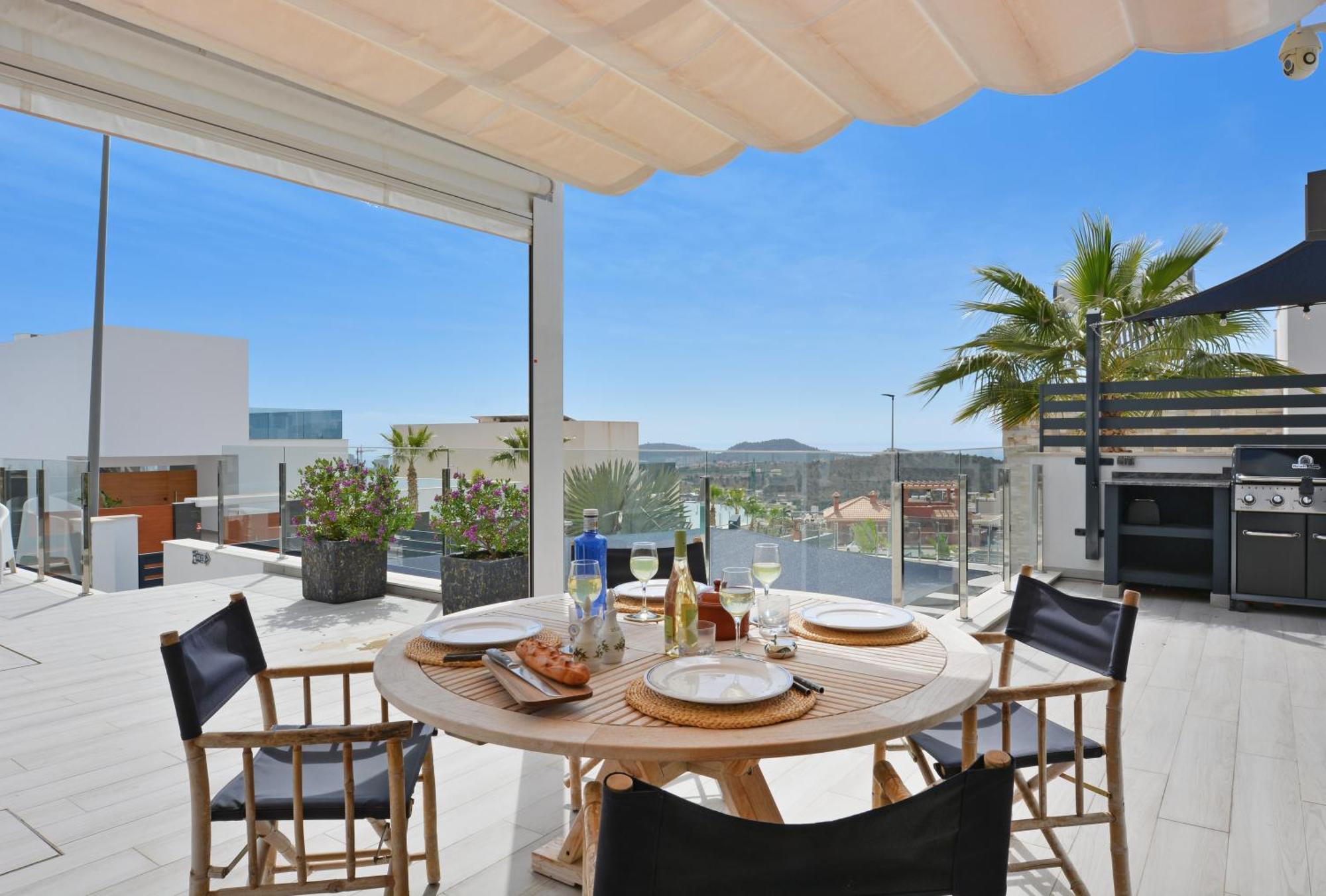 Hillside Luxury By Nras Apartament *